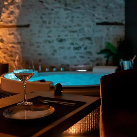 Love hotel & 